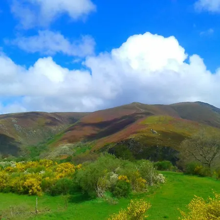 Las Casitas De 컨트리하우스 *